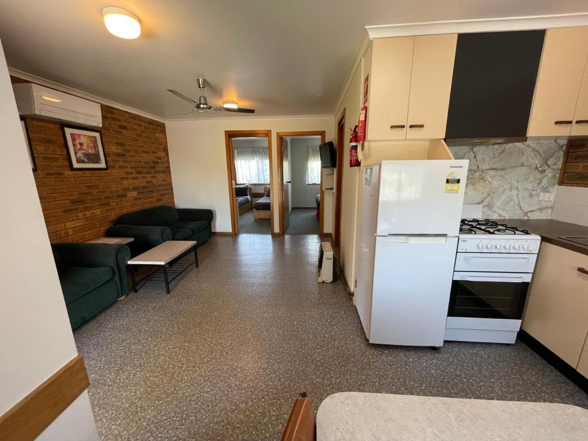 Marlo Caravan Park & Motel Exterior foto